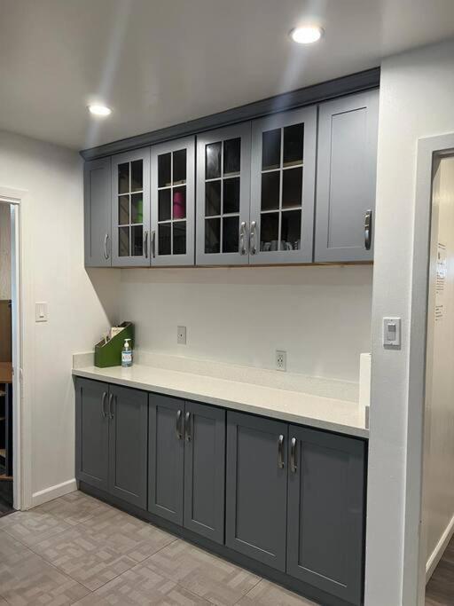 Affordable Private Rooms With Shared Bath Kitchen Near Sfo Дейли Сити Екстериор снимка